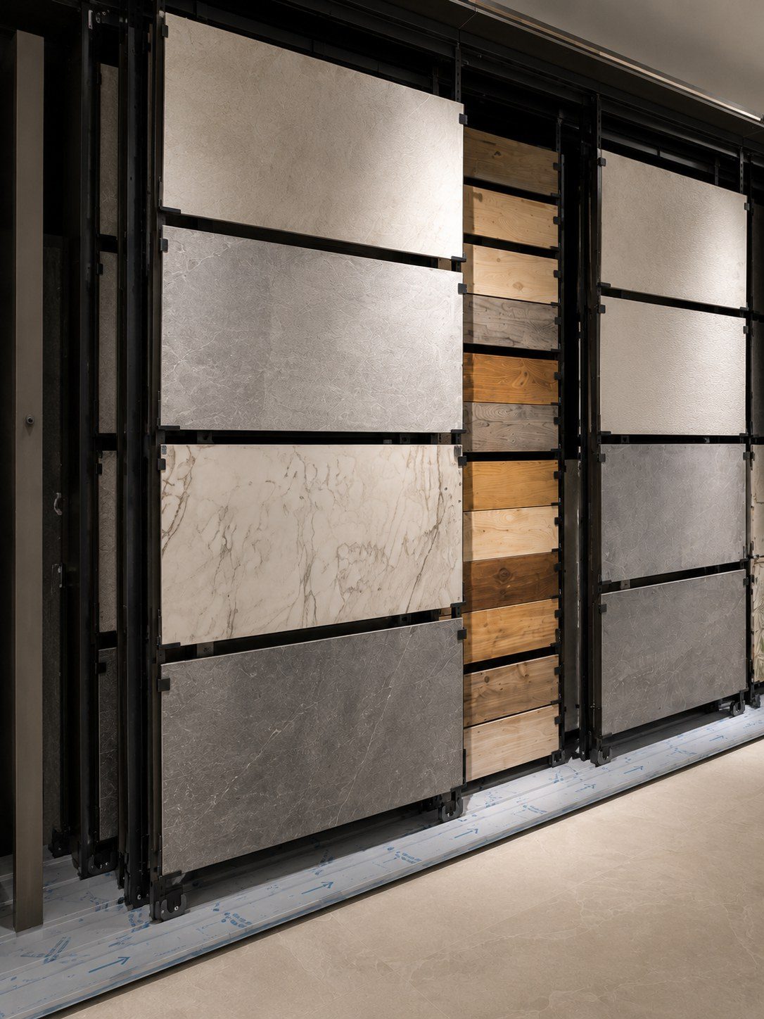 Showroom premium para acabados de construcción